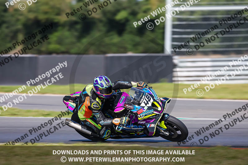 enduro digital images;event digital images;eventdigitalimages;no limits trackdays;peter wileman photography;racing digital images;snetterton;snetterton no limits trackday;snetterton photographs;snetterton trackday photographs;trackday digital images;trackday photos